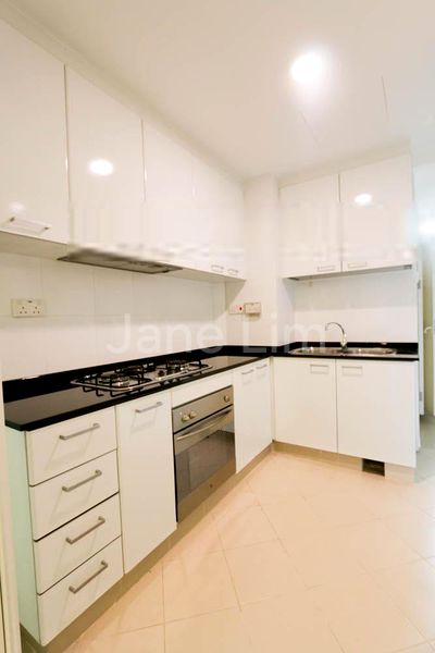 3 Bed Condo for Rent in  Meraprime - Image 3